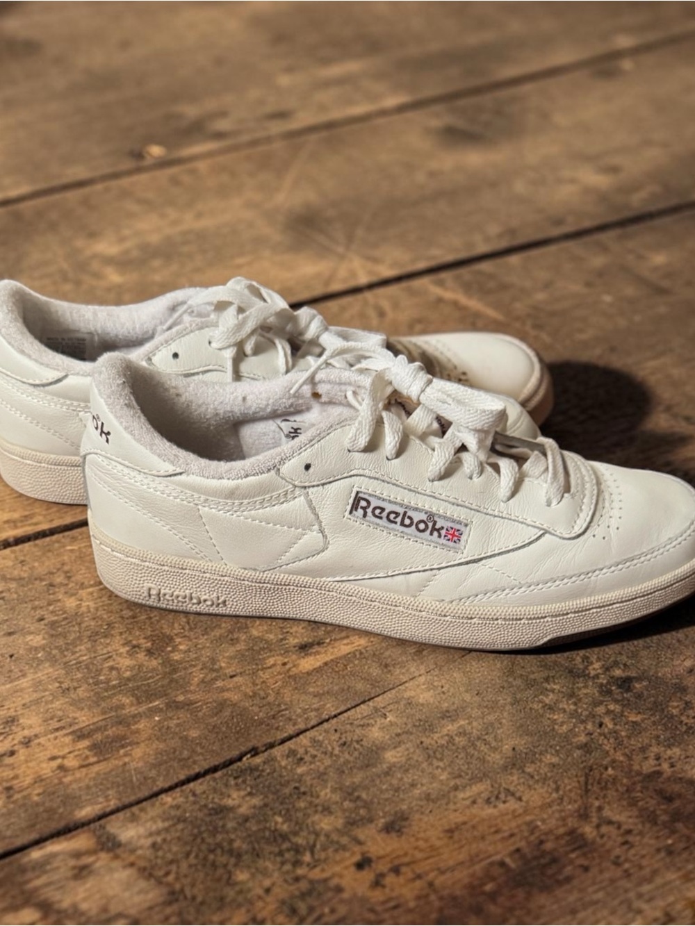 Reebok White/ cream Leather Low-Top Sneakers